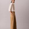 Pantaloni chino cropped a gamba larga Pantaloni chino cropped a gamba larga