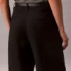 Pantaloni chino cropped a gamba larga
