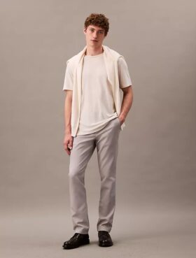 Pantaloni chino elasticizzati moderni