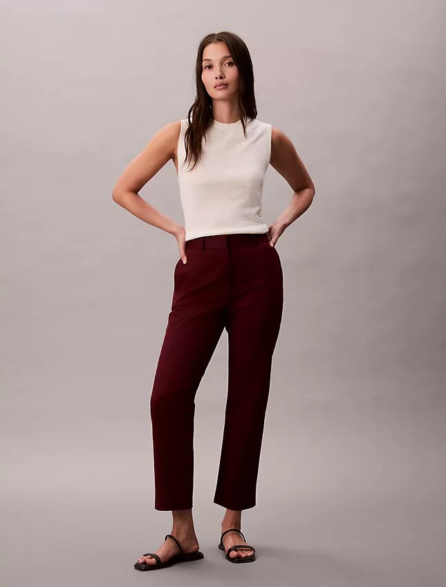 Pantaloni chino in cotone elasticizzato a vestibilità dritta Pantaloni chino in cotone elasticizzato a vestibilità dritta