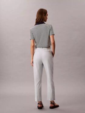 Pantaloni chino in cotone elasticizzato a vestibilità dritta