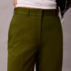 Pantaloni chino in cotone elasticizzato a vestibilità dritta Pantaloni chino in cotone elasticizzato a vestibilità dritta