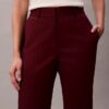 Pantaloni chino in cotone elasticizzato a vestibilità dritta Pantaloni chino in cotone elasticizzato a vestibilità dritta