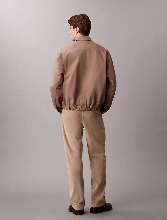 Pantaloni chino in velluto a coste dal taglio dritto anni ’90 Pantaloni chino in velluto a coste dal taglio dritto anni ’90