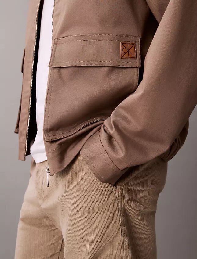 Pantaloni chino in velluto a coste dal taglio dritto anni ’90 Pantaloni chino in velluto a coste dal taglio dritto anni ’90