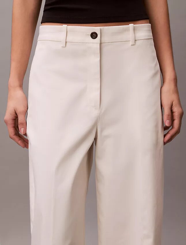 Pantaloni chino larghi Pantaloni chino larghi