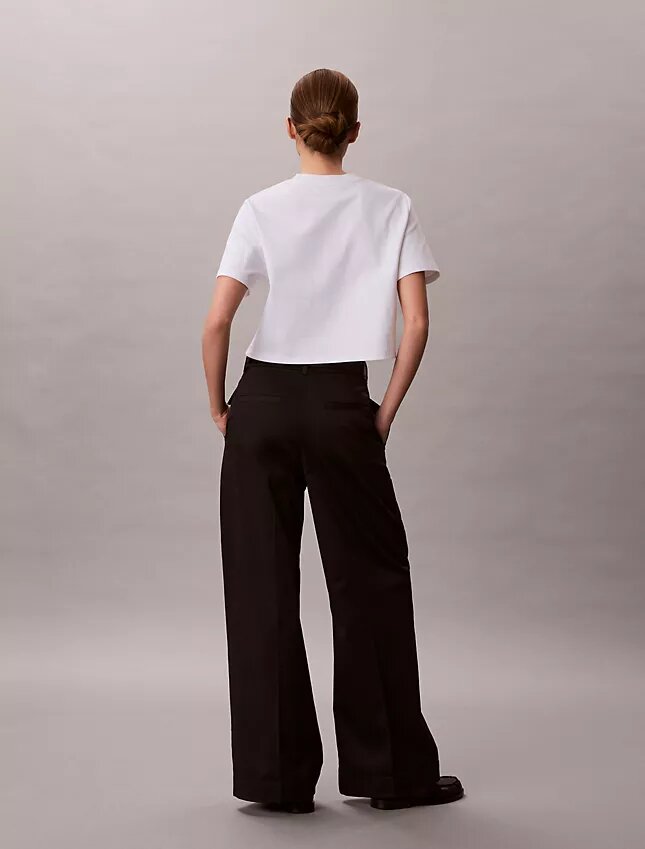 Pantaloni chino larghi Pantaloni chino larghi