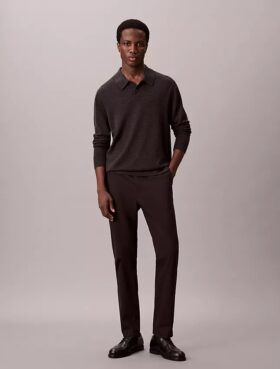 Pantaloni chino slim a zampa in raso di cotone