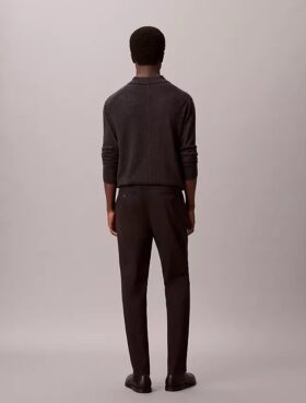 Pantaloni chino slim a zampa in raso di cotone