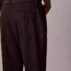 Pantaloni chino slim a zampa in raso di cotone Pantaloni chino slim a zampa in raso di cotone