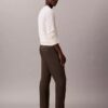 Pantaloni chino slim a zampa in raso di cotone Pantaloni chino slim a zampa in raso di cotone