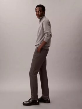Pantaloni chino slim in raso di cotone