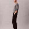 Pantaloni chino slim in raso di cotone Pantaloni chino slim in raso di cotone