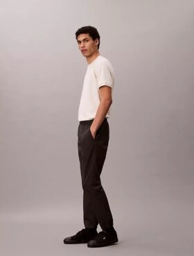 Pantaloni classici tecnici senza chiusura