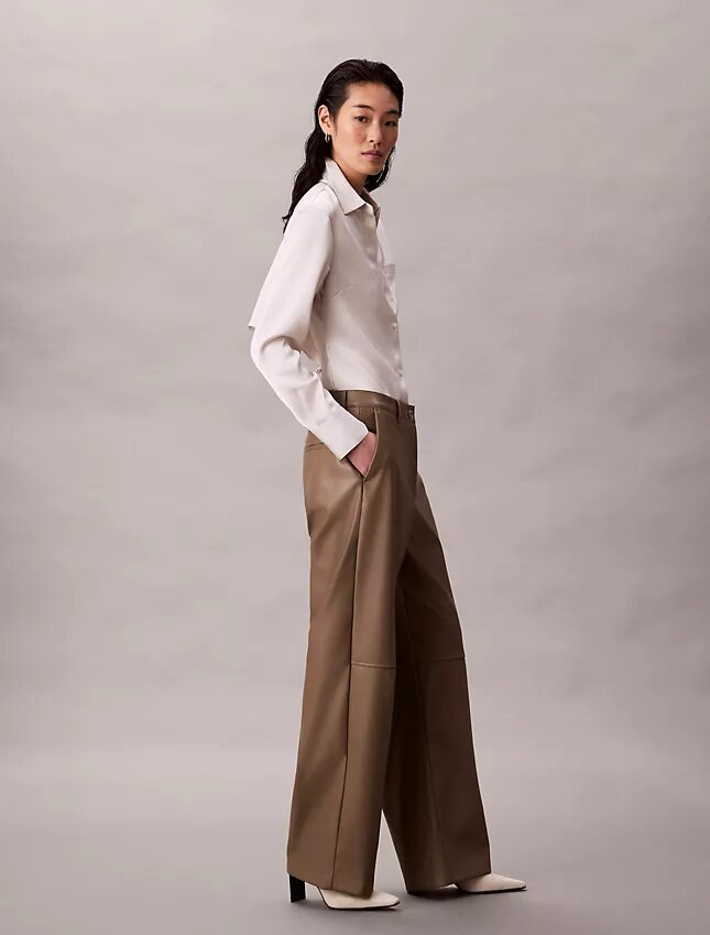 Pantaloni comodi in ecopelle Pantaloni comodi in ecopelle