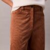 Pantaloni comodi in velluto a coste Pantaloni comodi in velluto a coste