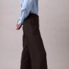 Pantaloni con bordi grezzi Pantaloni con bordi grezzi