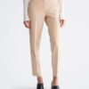 Pantaloni cropped affusolati alla caviglia Pantaloni cropped affusolati alla caviglia