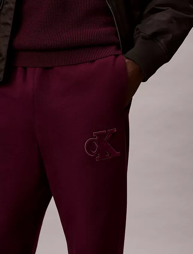 Pantaloni da jogging con toppa Monogram in pile Pantaloni da jogging con toppa Monogram in pile