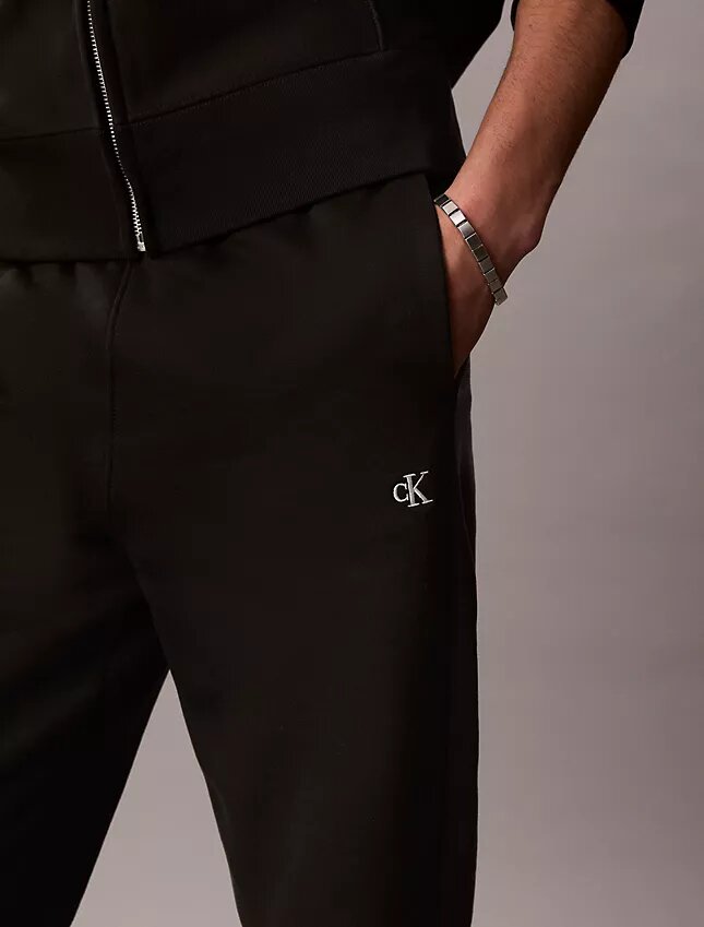 Pantaloni da jogging in pile con monogramma Pantaloni da jogging in pile con monogramma