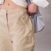 Pantaloni da paracadutista in nylon stropicciato