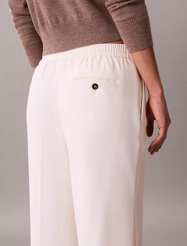 Pantaloni da viaggio in crêpe elasticizzato Pantaloni da viaggio in crêpe elasticizzato