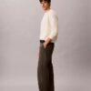 Pantaloni dritti e comodi con pinces