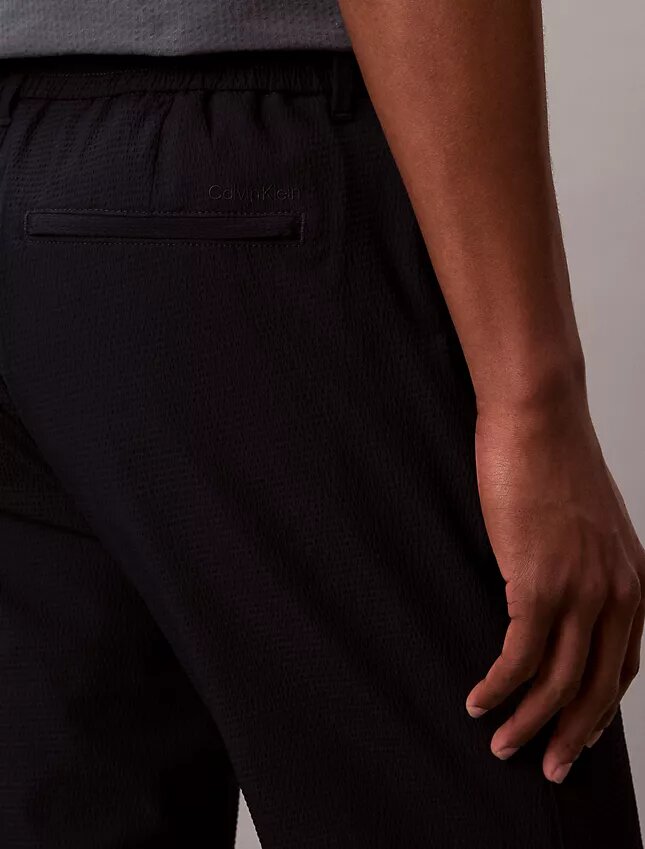 Pantaloni dritti in seersucker Pantaloni dritti in seersucker