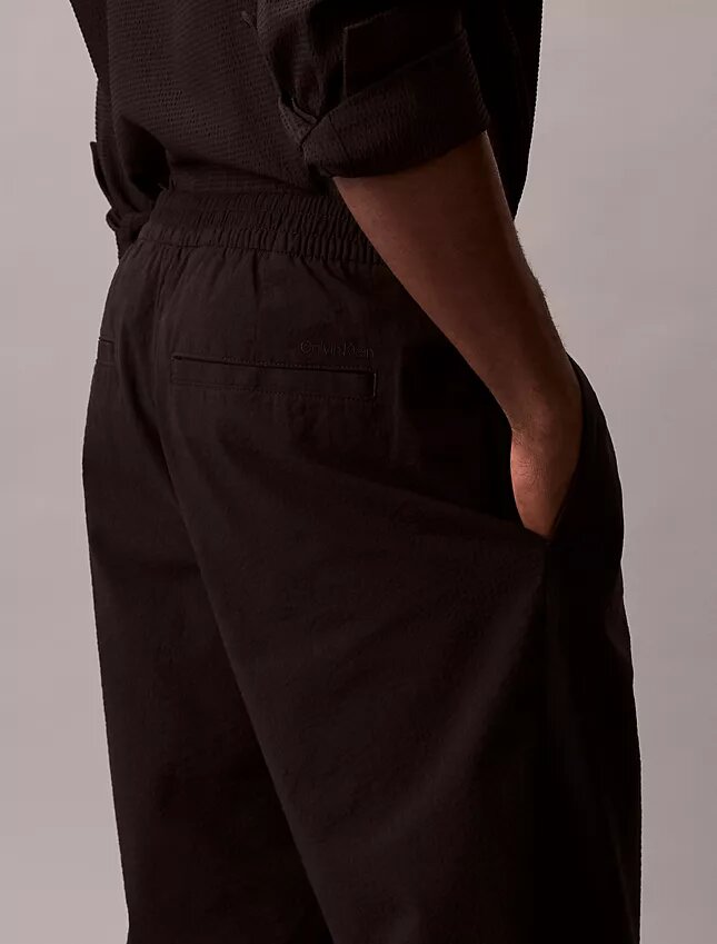 Pantaloni dritti in seersucker Pantaloni dritti in seersucker