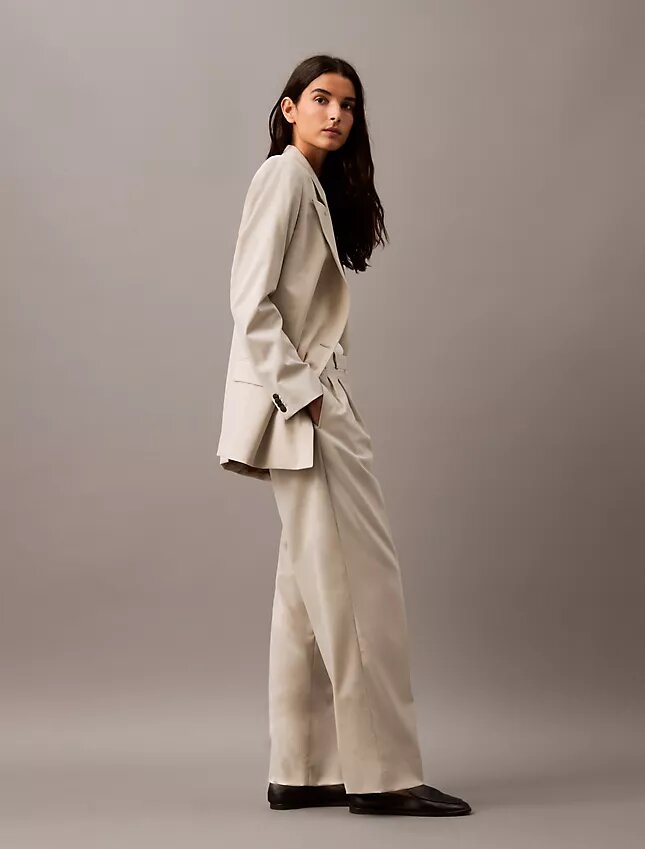 Pantaloni in misto gabardine di lana con pieghe Pantaloni in misto gabardine di lana con pieghe