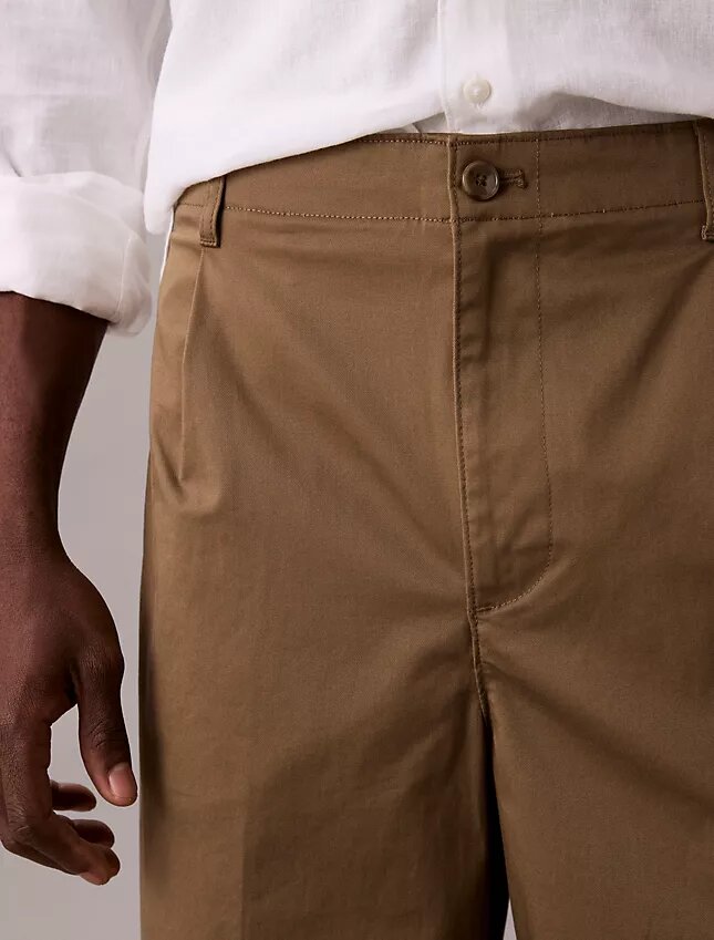 Pantaloni larghi in cotone elasticizzato Pantaloni larghi in cotone elasticizzato