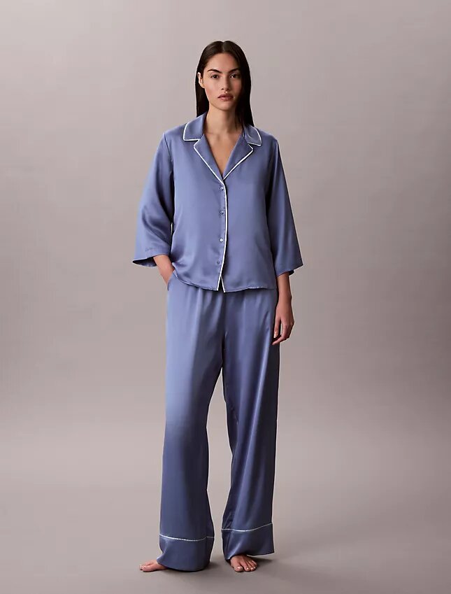 Pantaloni lucidi in raso Pantaloni lucidi in raso