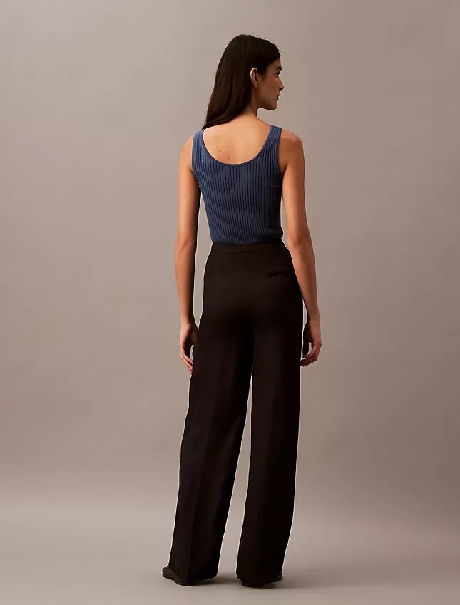 Pantaloni sartoriali a vita alta Pantaloni sartoriali a vita alta