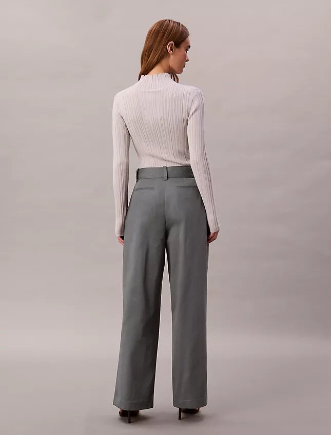 Pantaloni sartoriali con cintura Pantaloni sartoriali con cintura