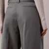 Pantaloni sartoriali con cintura Pantaloni sartoriali con cintura