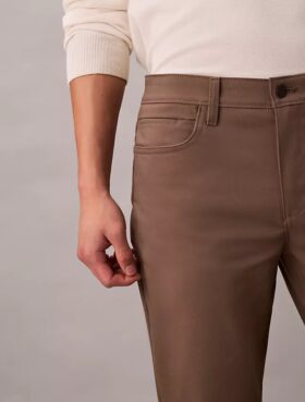 Pantaloni slim a 5 tasche Pantaloni slim a 5 tasche