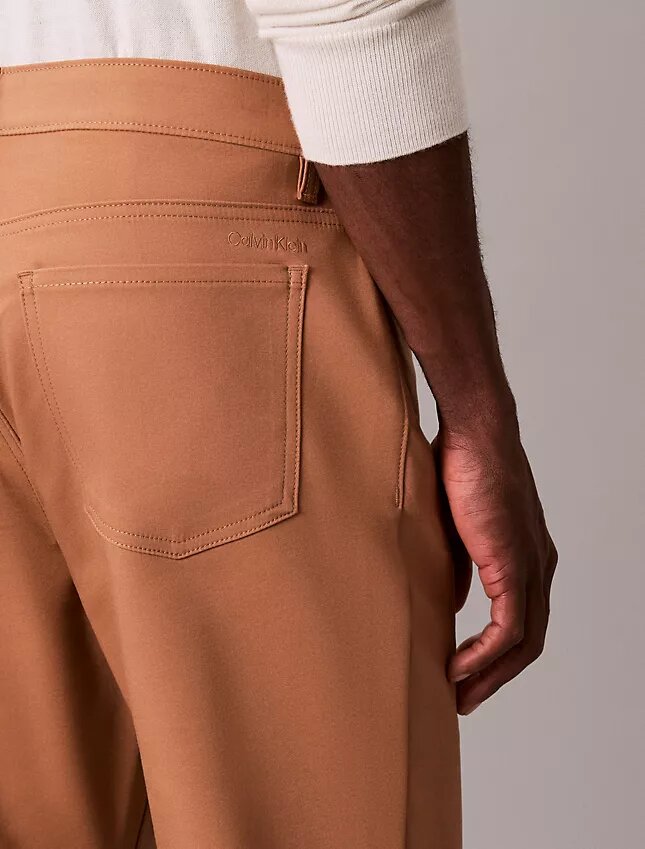 Pantaloni slim a 5 tasche Pantaloni slim a 5 tasche