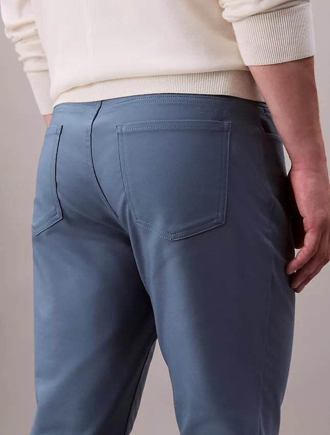Pantaloni slim a 5 tasche Pantaloni slim a 5 tasche