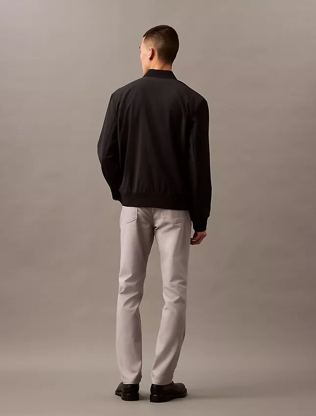 Pantaloni slim a 5 tasche Pantaloni slim a 5 tasche