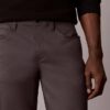 Pantaloni slim a 5 tasche Pantaloni slim a 5 tasche
