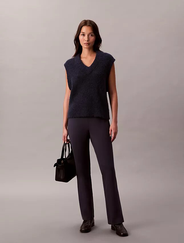 Pantaloni slim svasati in ponte Pantaloni slim svasati in ponte
