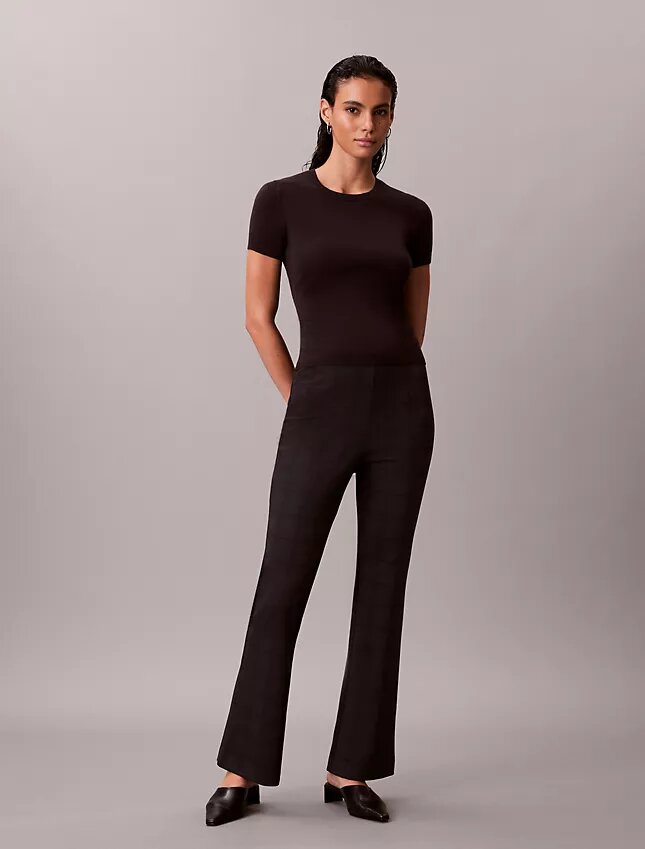 Pantaloni slim svasati in ponte Pantaloni slim svasati in ponte