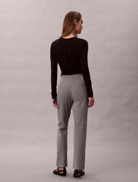 Pantaloni slim svasati in ponte