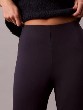 Pantaloni slim svasati in ponte