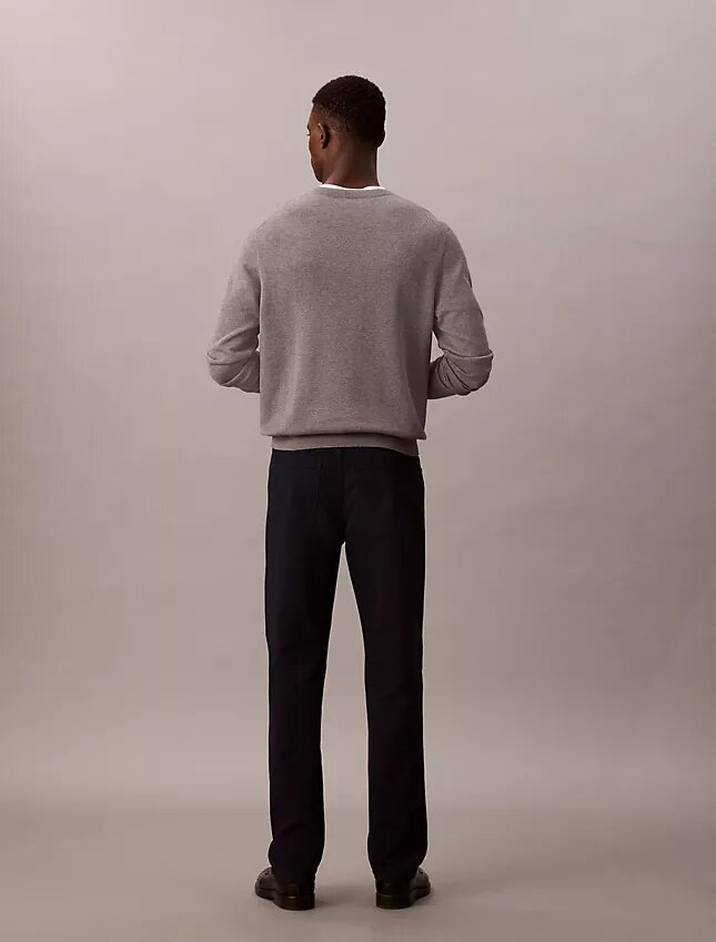 Pantaloni standard a 5 tasche, dritti ed elasticizzati Pantaloni standard a 5 tasche, dritti ed elasticizzati