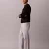 Pantaloni standard a 5 tasche, dritti ed elasticizzati Pantaloni standard a 5 tasche, dritti ed elasticizzati