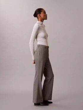 Pantaloni svasati sartoriali