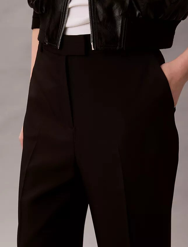 Pantaloni svasati sartoriali Pantaloni svasati sartoriali