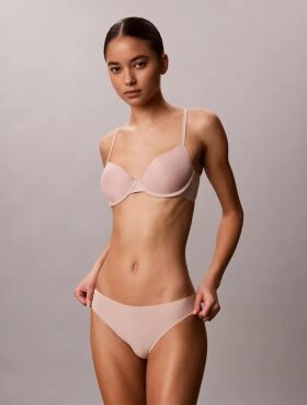 Perfectly Fit ultraleggero con imbottitura leggera e vestibilità perfetta