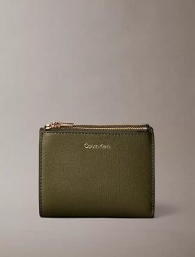 Portacarte con doppio zip e logo in lamina